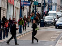 Senedd pushes ahead with plans to cut business rate relief