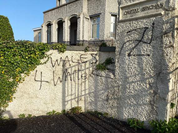 Editorial: The knuckle draggers in Cylch yr Iaith