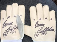 Bruce Grobbelaar at Saundersfoot charity event