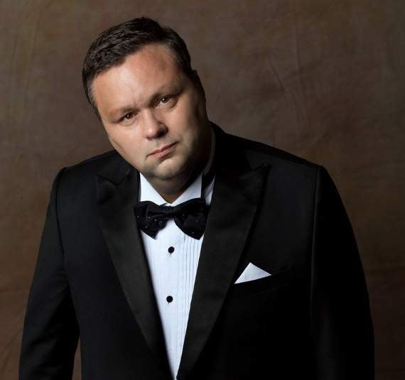 Renowned tenor Paul Potts at Folly Farm next month tenbytoday.co.uk