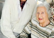 Platinum celebrations for former Tenby couple