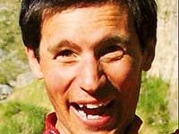 Climber dies  in cliff tragedy