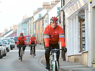 Dallaglio rides through Narberth on cycle challenge