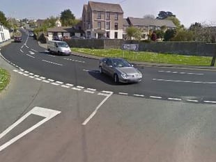 Worn road markings a danger say Tenby councillors