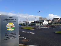 Discussions going 'round in circles' over Tenby school traffic chaos