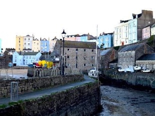 Funding avenues sought to seek improvements to Tenby harbour’s sluice