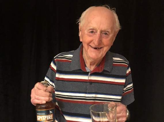 Tenby sight loss support group to welcome WW2 pilot guest speaker