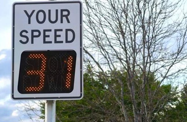Amroth councillors call for new 'speed signs' for ward
