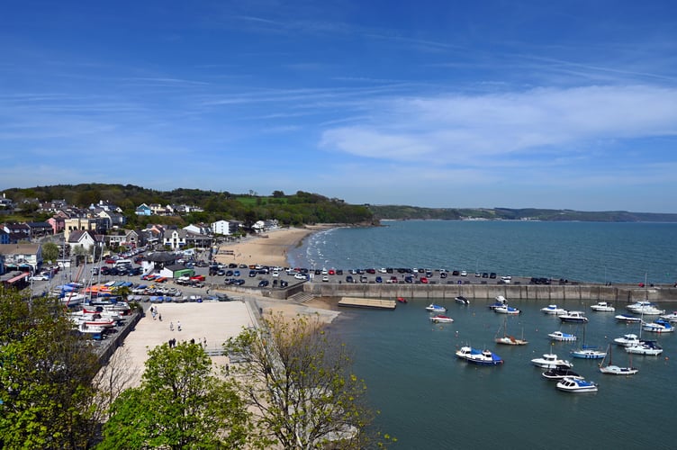 Saundersfoot harbour and beach