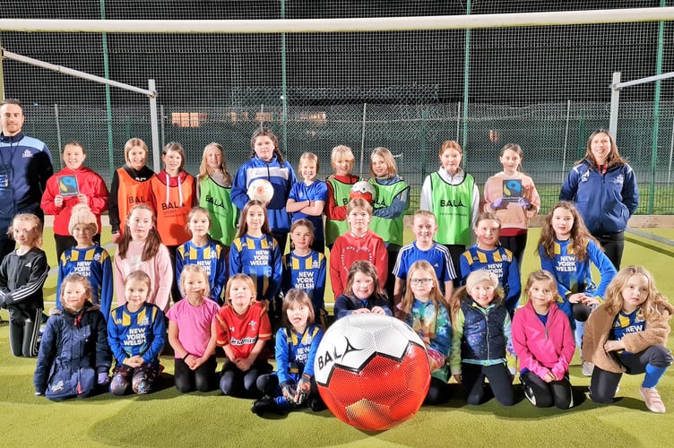 Kilgetty AFC girls