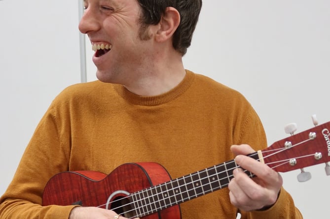 Richie Hayes with ukulele