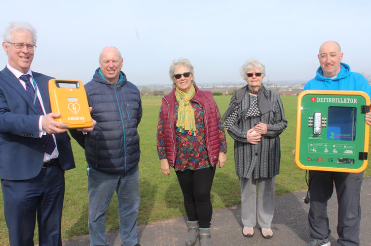 Hundleton Defibrillator donation by Valero