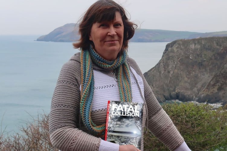 Author Thorne Moore