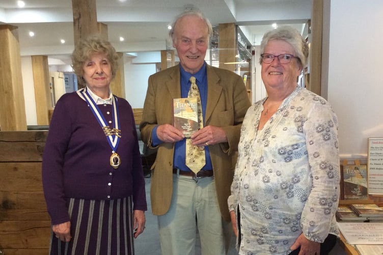 Pembroke Ladies Probus with John Blake