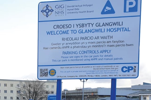 Police respond to Glangwili Hospital crash