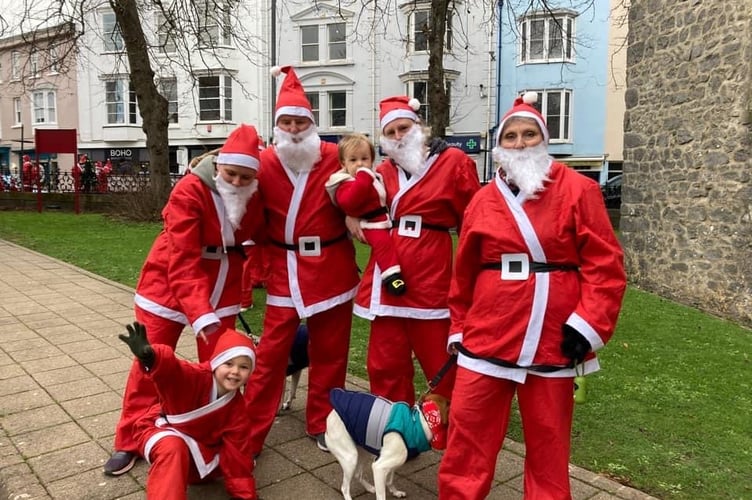 Tenby Santa Run