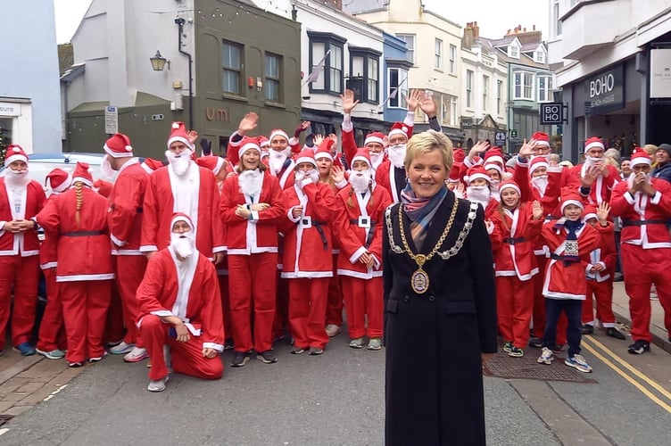 Tenby Santa Run