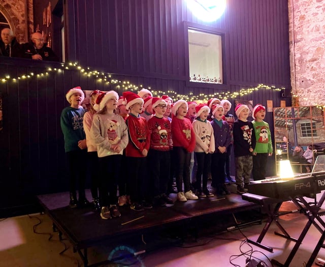 Choirs provide Christmas glow