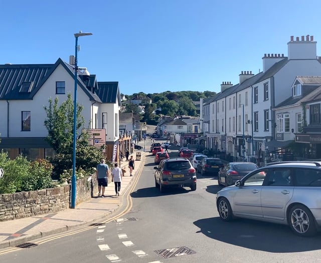 'Community Bus' for Saundersfoot to be explored