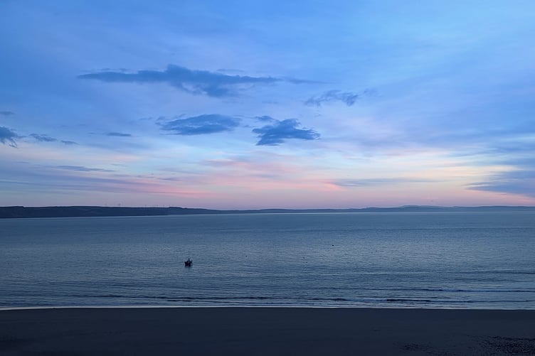 For more pictures or to share your own, join our Facebook group: Picture This: Tenby Observer photography club.