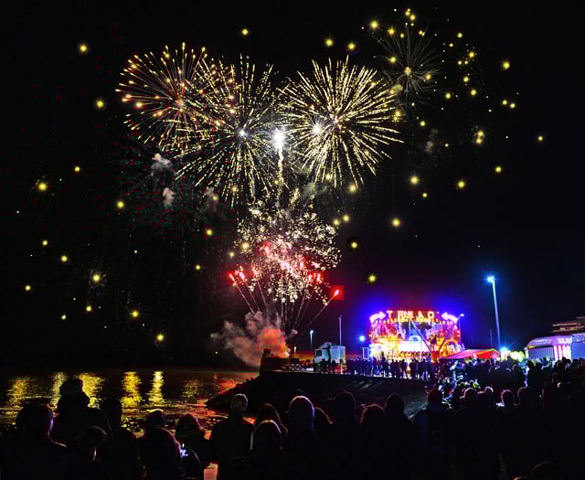 Saundersfoot's 'Big Bang' fireworks return