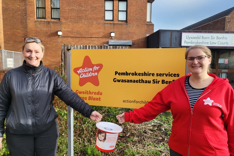 Terri Harrison, the director of Vision Theatre Company’s production of The Vagina Monologues (left) met with Vikki Phillips, from Women and Girls Together (right) to hand over the proceeds of bucket collections made on behalf of the charity at the end of each of The Vagina Monologues shows.