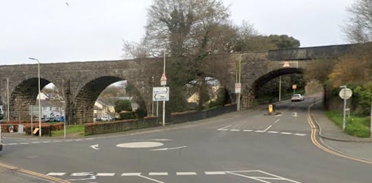 Tenby mini-roundabout