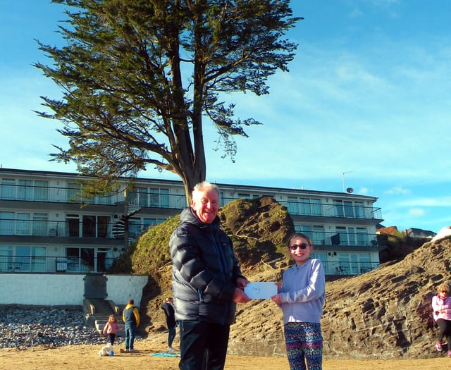 Prizes for young photographers of Saundersfoot’s ‘Lonely Tree’