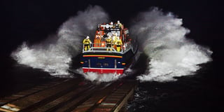 Tenby RNLI called into Saturday night action