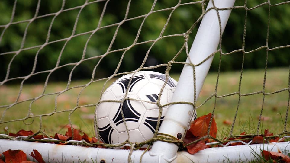 Goal difference sees newly reformed New Hedges/Saundersfoot Utd