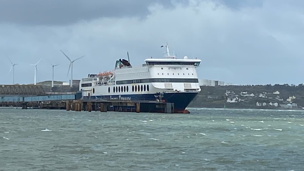Irish Ferry Static As yellow Weather Hits Pembroke Dock Tenby today irish-ferry-static-as-yellow-weather-hits-pembroke-dock-tenby-today