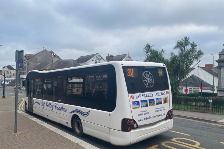Bus Tenby