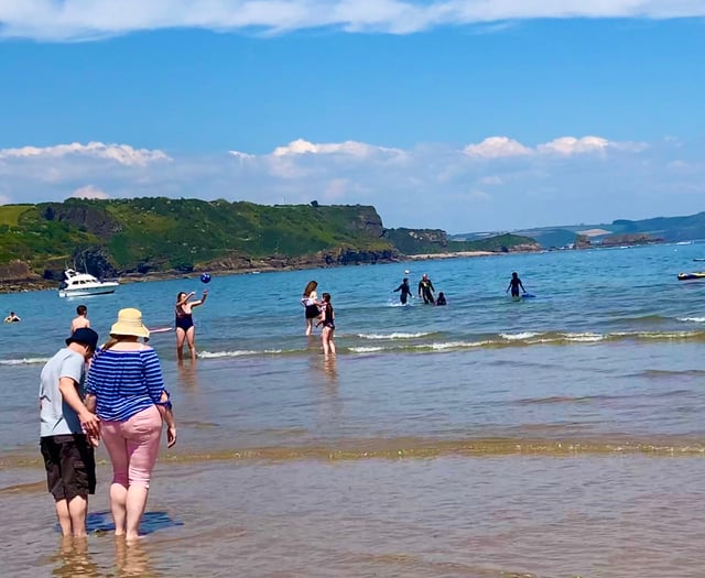 Tenby councillors continue calls for cleaner seas