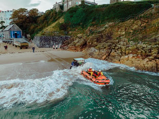 Tenby lifeboat alerted to missing kite surfer