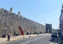 Tenby council declines hot dog vendor proposal