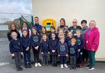 Communities to benefit from new defibrillator at Templeton School