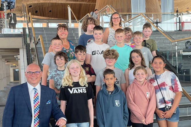 Pupils from Roch School visit Welsh Parliament and speak to ...