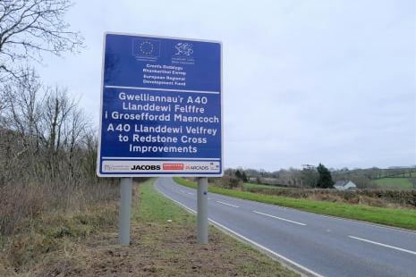 A40 road sign Llanddwei Velfrey to Redstone Cross