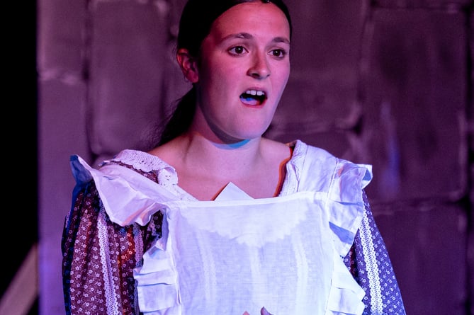 Georgie Rochester as Fantine