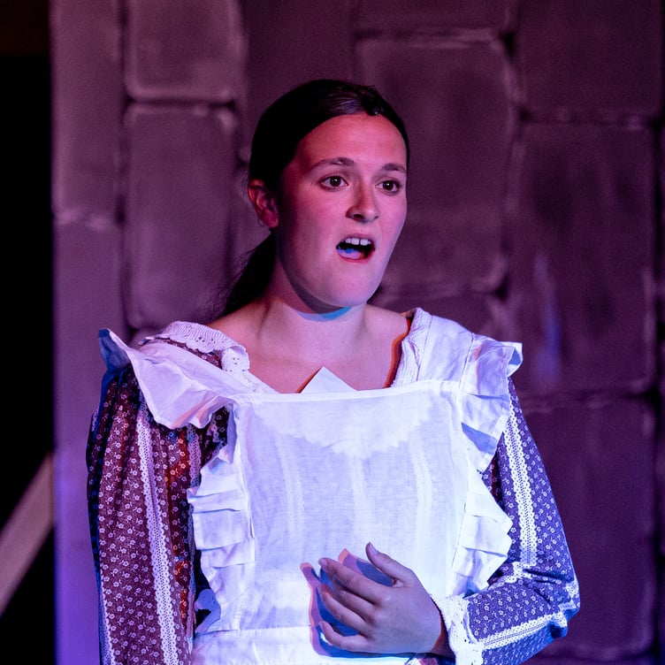 Georgie Rochester as Fantine