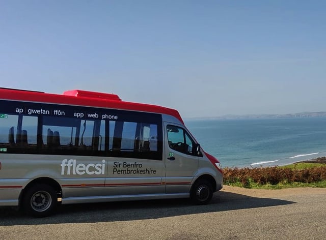 New fflecsi bus zone that includes Tenby launched in time for summer