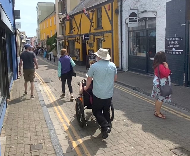 Councillors demand action on ‘out of control’ obstructions