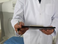 Performance on Wales’ cancer treatment targets falls once again