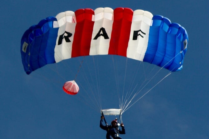 RAF parachute