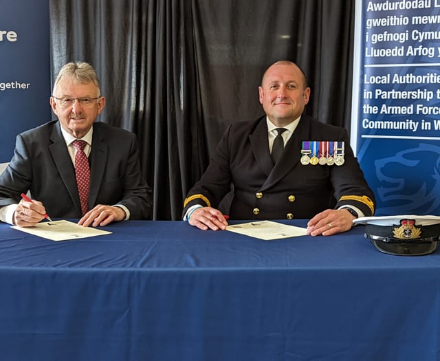 Council gains Ministry of Defence Silver ERS Award