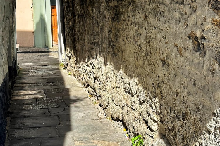 St Nicholas Lane, Tenby