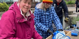 Roots to Recovery volunteers create herb planters for all at Pembroke