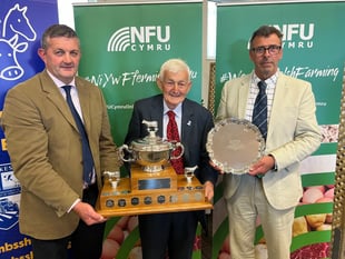 Pembrokeshire haulier Meurig Harries wins Idris Davies Memorial Award
