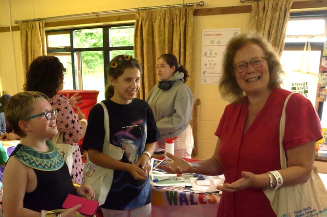 Julie Morgan meets young carers at the festival