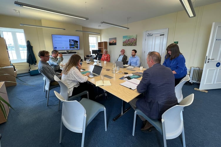 Round the table meeting with Simon Hart